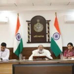 सरकारी भवनों में सोलर सिस्टम लागू करने और पीएम सूर्य घर योजना पर जोर