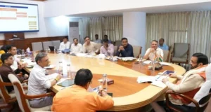 नागरिकों की आय सत्यापन प्रक्रिया को प्राथमिकता से पूरा करने के निर्देश