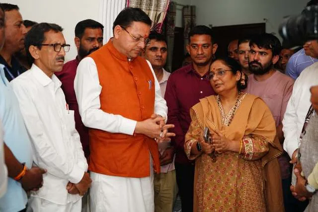 मुख्यमंत्री ने दिवंगत मेजर जनरल खंडूरी को श्रद्धासुमन अर्पित किए