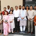 सुशासन और जनसेवा को मजबूत करने पर समीक्षा बैठक में जोर