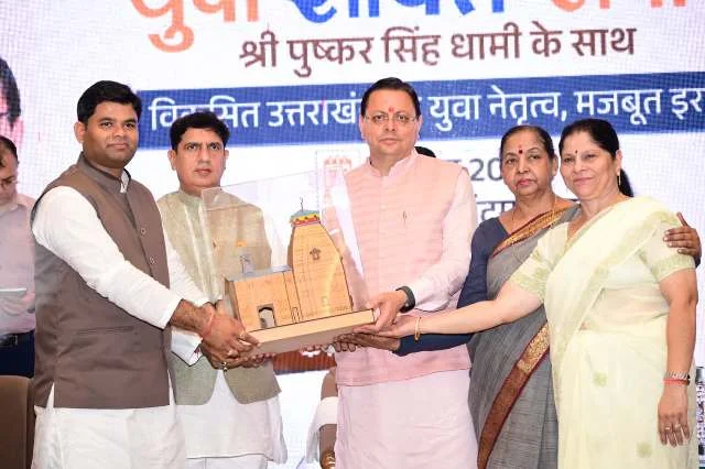 CM ने युवाओं को नवाचार और राष्ट्र निर्माण के लिए किया प्रेरित