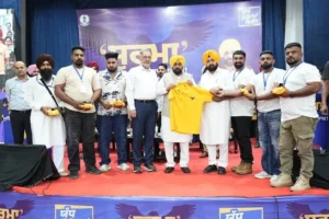 मुख्यमंत्री ने नशे से उबर चुके युवाओं को बनाया बदलाव का प्रेरक दूत