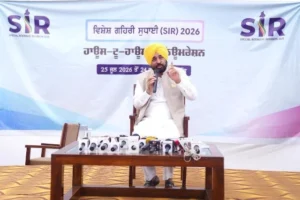 CM ने स्वयं भरा गणना फॉर्म, नागरिकों से वोट सत्यापन अभियान में जुड़ने का आह्वान